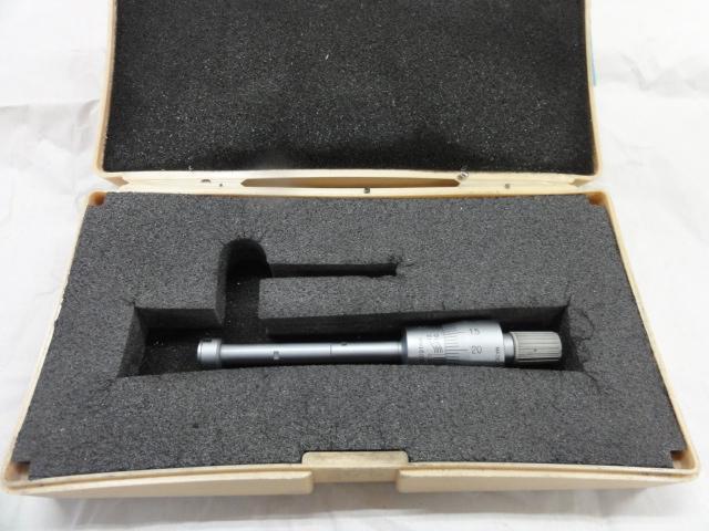 Mitutoyo HT-12 Hole Test Image 1