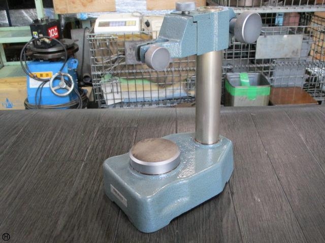 Mitutoyo 7002 Stand/Stage Image 1