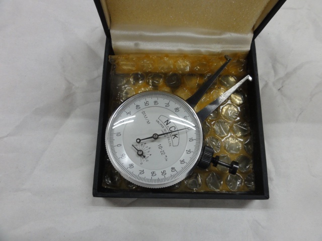 NIHON CALIPER   Dial Indicator Image 1