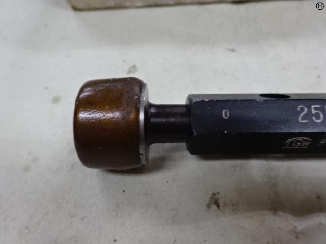 TGW 25H7 Screw/Stopper Image 2