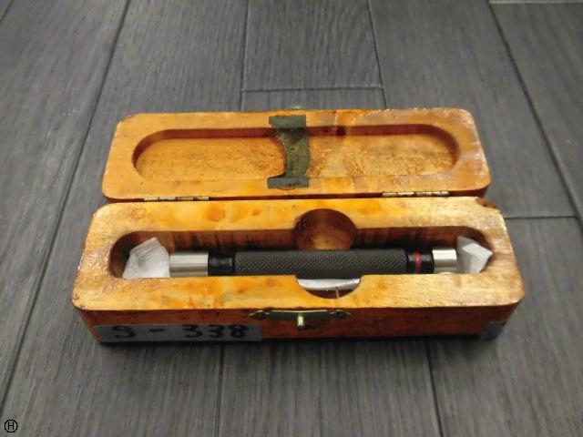  11 Screw/Stopper Image 1
