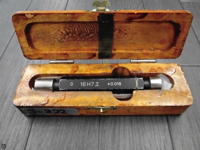  16H7 Screw/Stopper Image 1