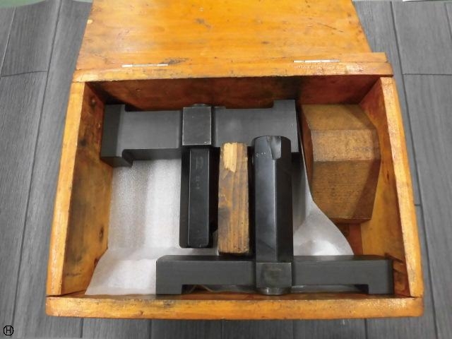  176H7 Screw/Stopper Image 1