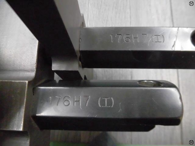  176H7 Screw/Stopper Image 2