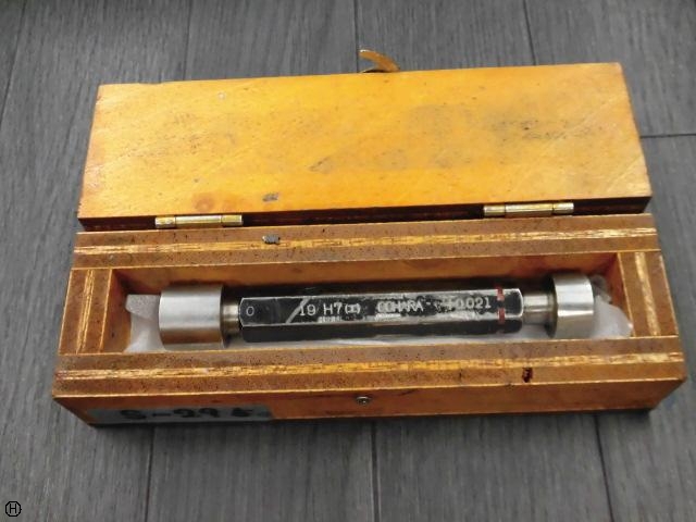  19H7 Screw/Stopper Image 1