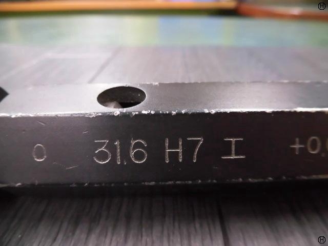  31.6H7 Screw/Stopper Image 2