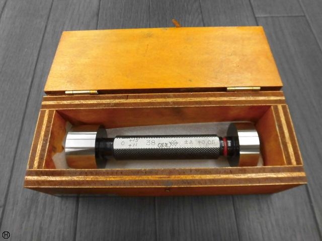  38 Screw/Stopper Image 1