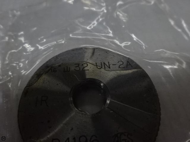 AGS 7/16 山32 UN-2A ねじ・栓 の画像 1枚目