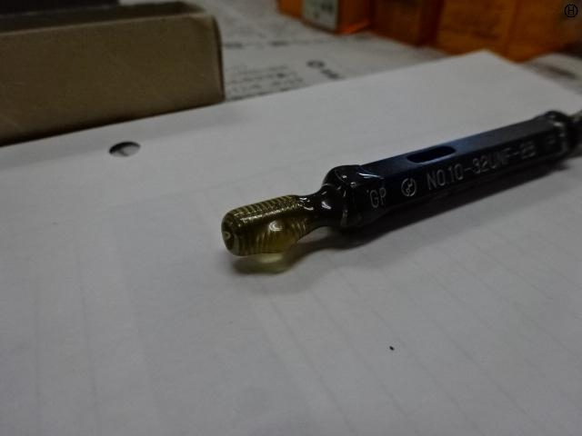 黒田精工 KKS #10-32UNF-2B ねじ・栓 の画像 2枚目