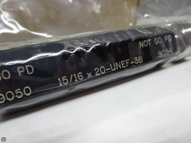 J&L 15/16-20UNEF-3B Screw/Stopper Image 1