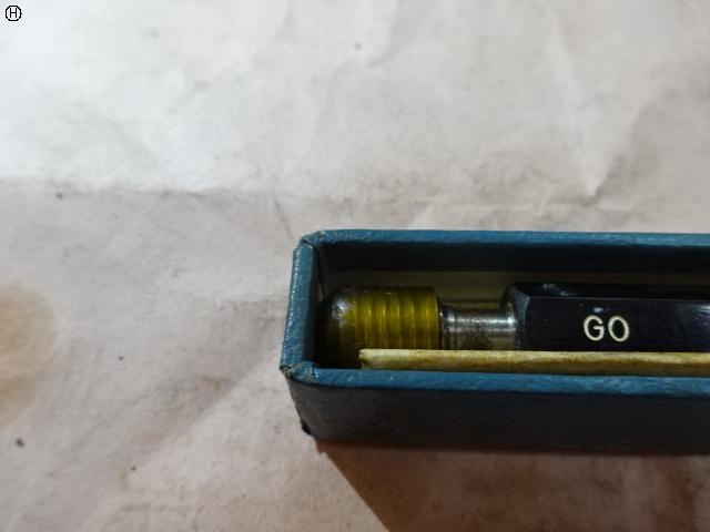 KGW 5/16-18UNC-2B Screw/Stopper Image 3