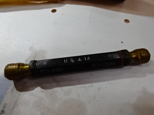 郷原精機 GSK U7/16 山14 ねじ・栓 の画像 1枚目