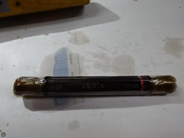 郷原精機 GSK U7/16 山14 ねじ・栓 の画像 1枚目