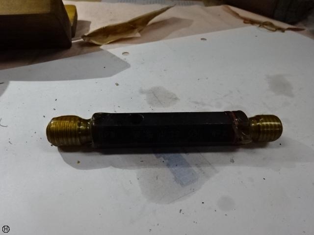 郷原精機 GSK W9/16 山12 ねじ・栓 の画像 1枚目
