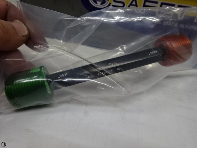  1.000-14 UNS-2B Screw/Stopper Image 4
