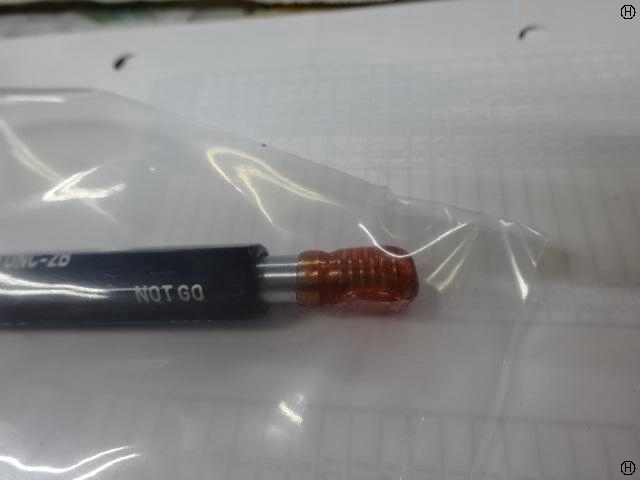  1/4-20UNC-2B Screw/Stopper Image 2