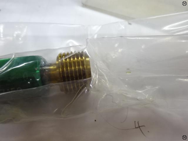   Screw/Stopper Image 2