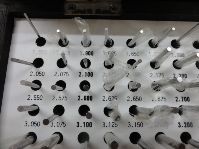 EISEN EM1 Pin Image 2