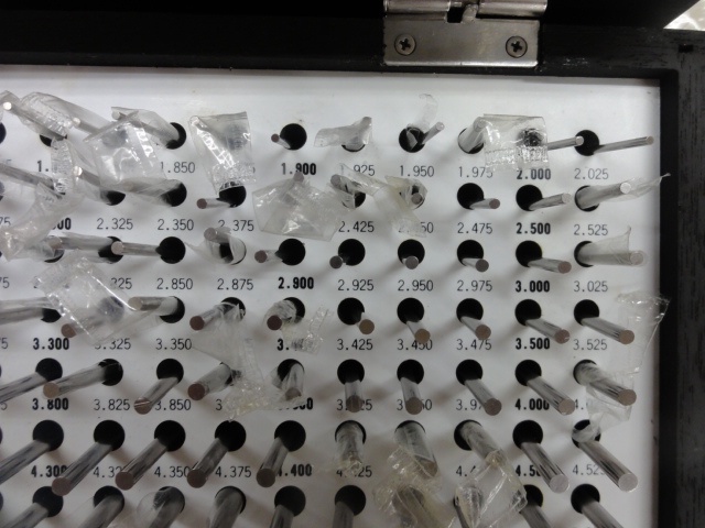 EISEN EM1 Pin Image 3