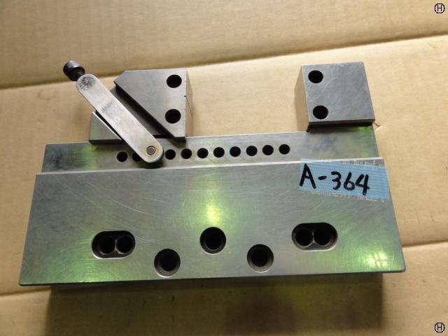 SAKAE SEIKI WPV-100 EDM Tool Image 2