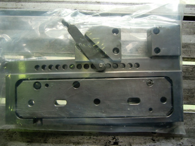 SAKAE SEIKI WPV-150AJ EDM Tool Image 3