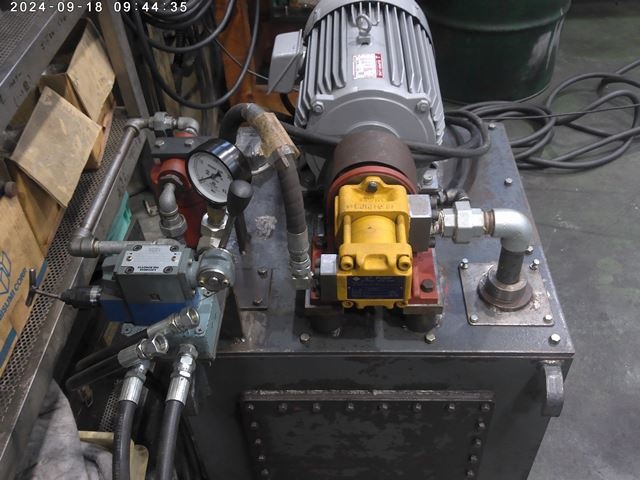 信和油圧工業  Hydraulic Unit Image 3