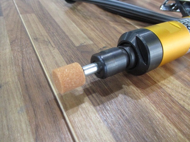 NITTO KOHKI L-35C Air press Tool Image 3