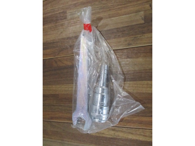 NITTO KOHKI L-35C Air press Tool Image 5