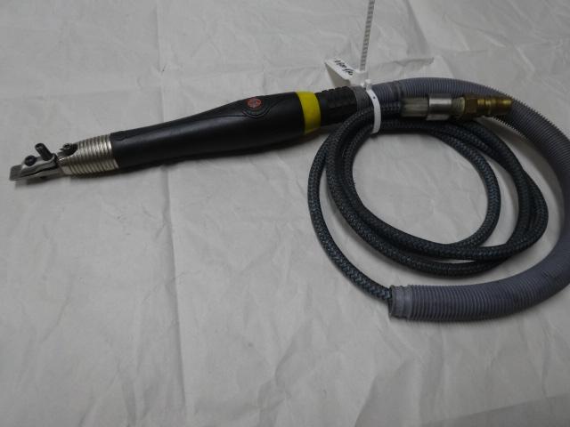 UHT TLL-12 Air press Tool Image 1