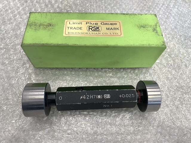 RSK 42H7 Screw/Stopper Image 1