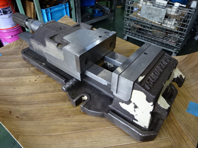 TSUDAKOMA VH-175 Vice Image 1