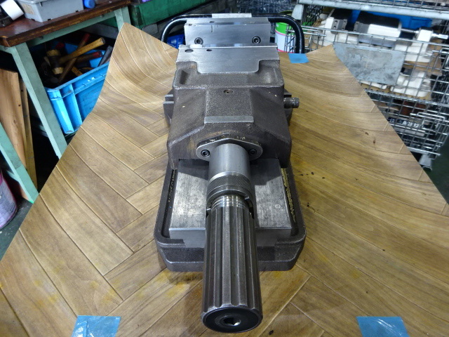 TSUDAKOMA VH-175 Vice Image 4