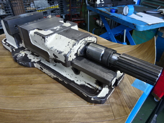 TSUDAKOMA VH-175 Vice Image 2
