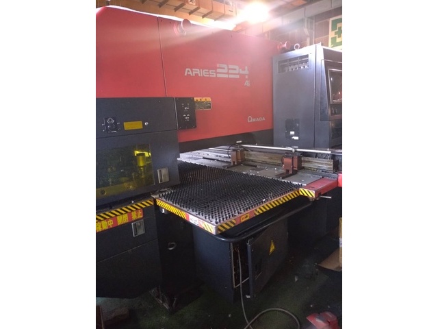 AMADA ARIES-224Ai Turret Punch Press Image 2
