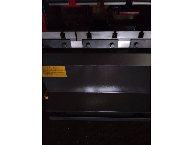 AMADA RG-35S Press Brake/Bender Image 4