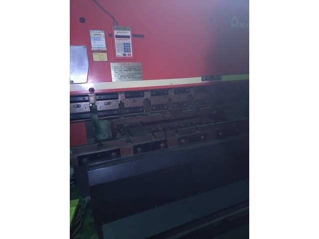 AMADA RG-80 Press Brake/Bender Image 2