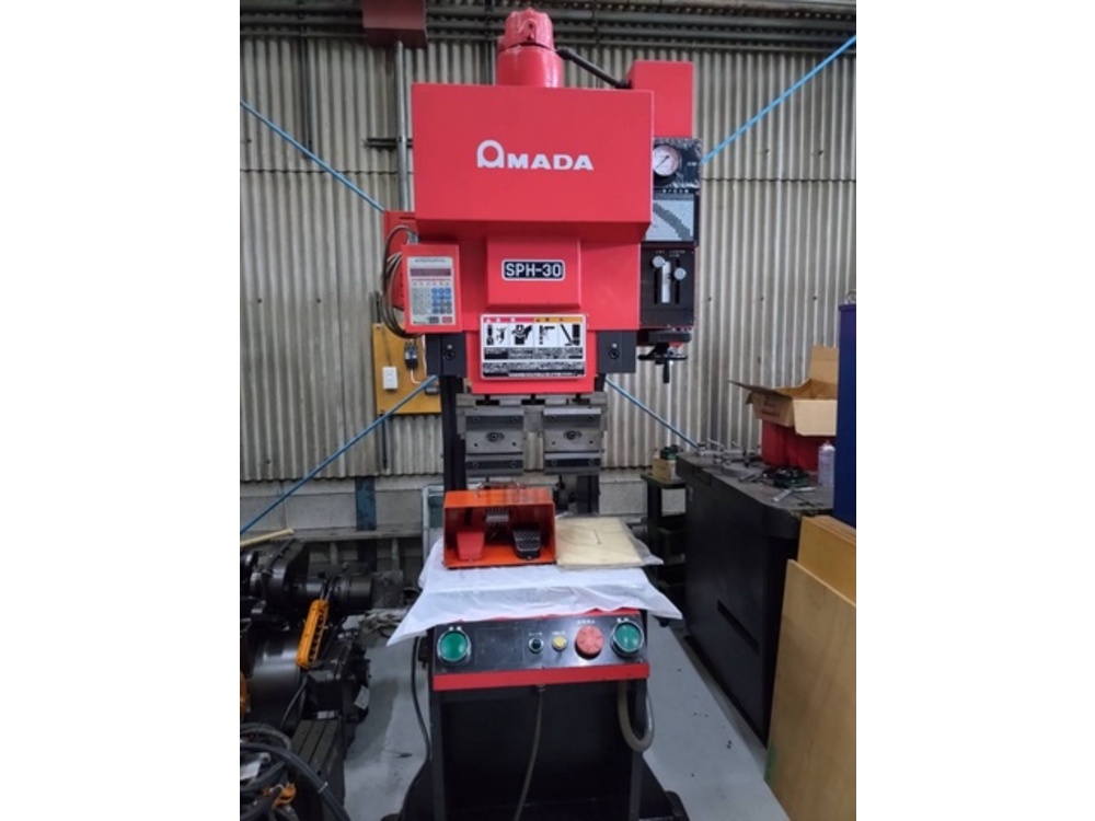AMADA SPH-30C Press Brake/Bender
