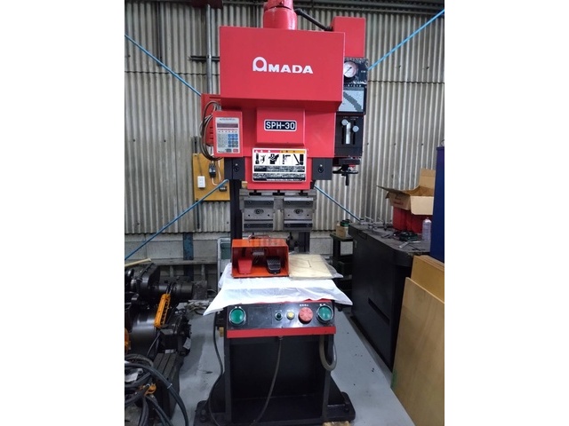 AMADA SPH-30C Press Brake/Bender Image 2