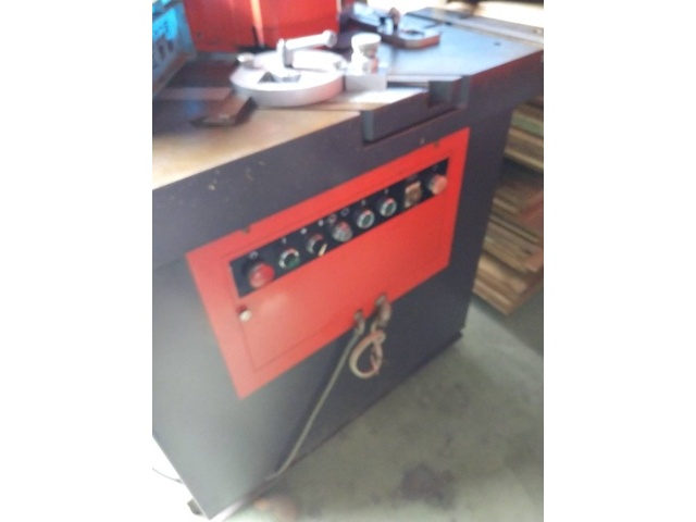 AMADA CSW-250 Corner Shear Image 2