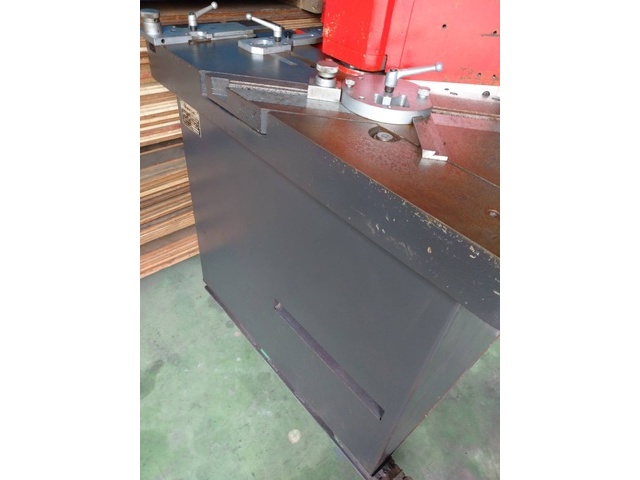 AMADA CSW-250 Corner Shear Image 4
