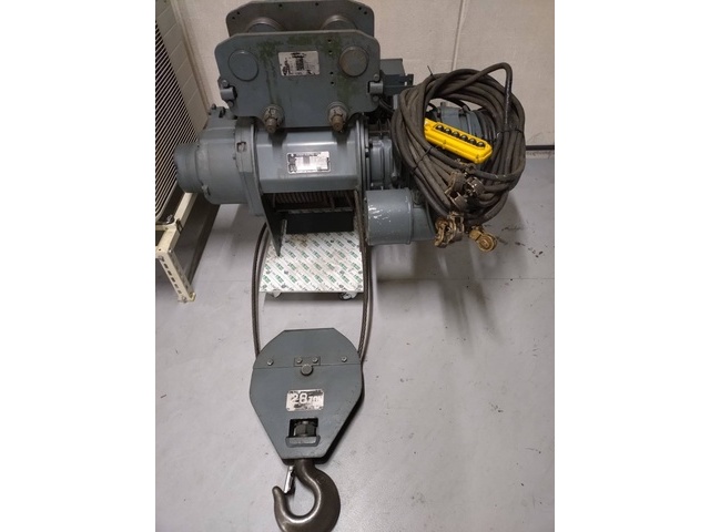 Hitachi Industrial Equipment Systems 2.8MC6 Hoist Image 2