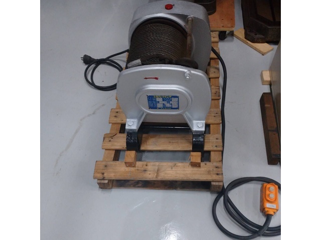 富士製作所 FEW-2100 Winch Image 3