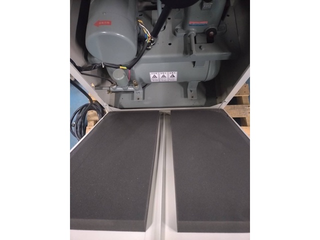 Hitachi Industrial Equipment Systems PBD-0.75PSJ6 Compressor Image 5