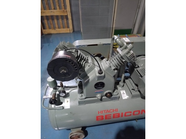 日立産機システム 3.7P-9.5VD6 コンプレッサー の画像 3枚目