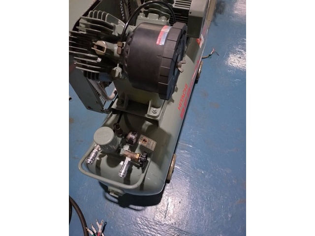 Hitachi Industrial Equipment Systems 3.7P-9.5VD6 Compressor Image 3
