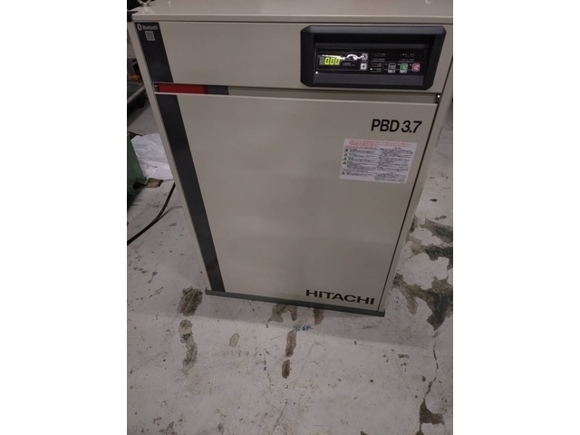 日立産機システム PBD-3.7MNB6 コンプレッサー の画像 1枚目