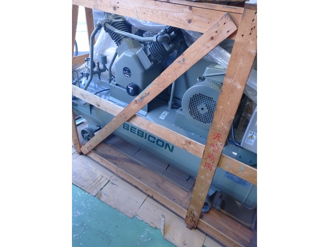 Hitachi Industrial Equipment Systems OBB-7.5HP5 Compressor Image 1