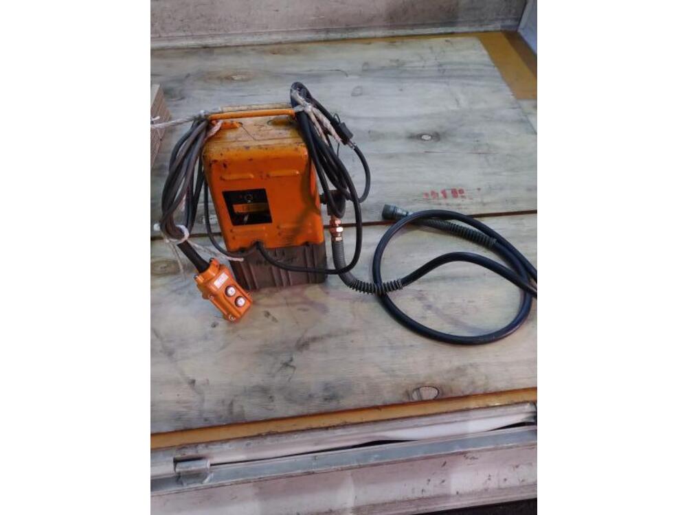 泉精器製作所 R14E-F Pump