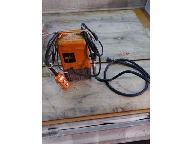 泉精器製作所 R14E-F Pump Image 1