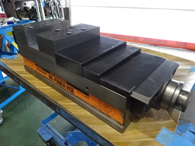 Kitagawa VQX-200 Vice Image 2